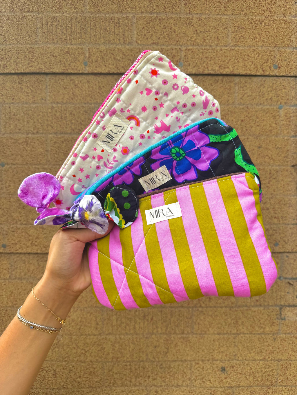 Small zipper pouch