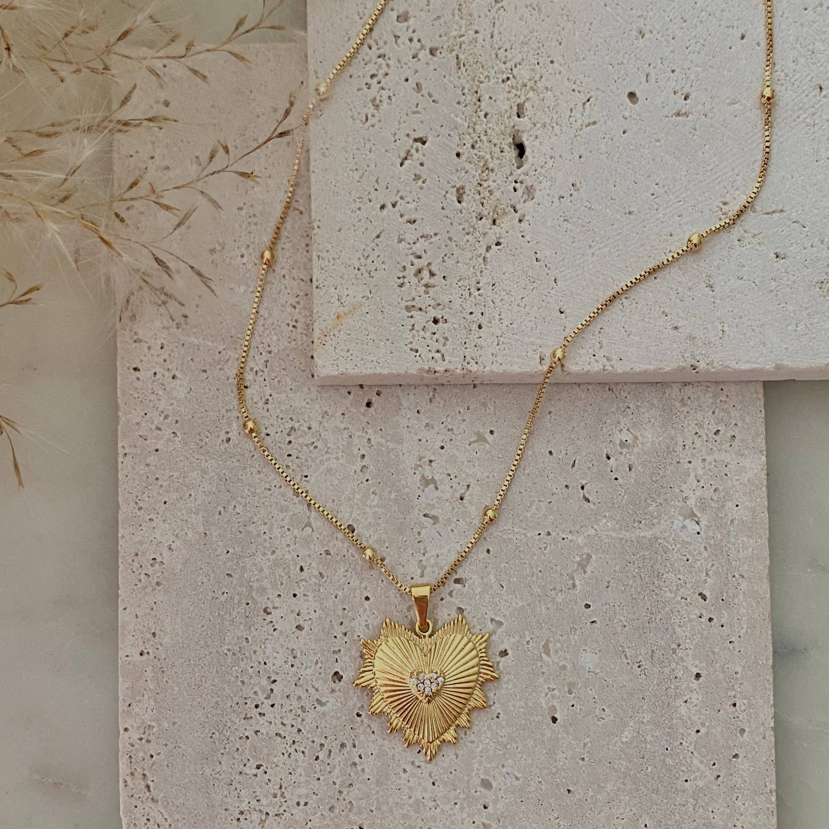 Amor Heart Pendant - 18k Gold Filled