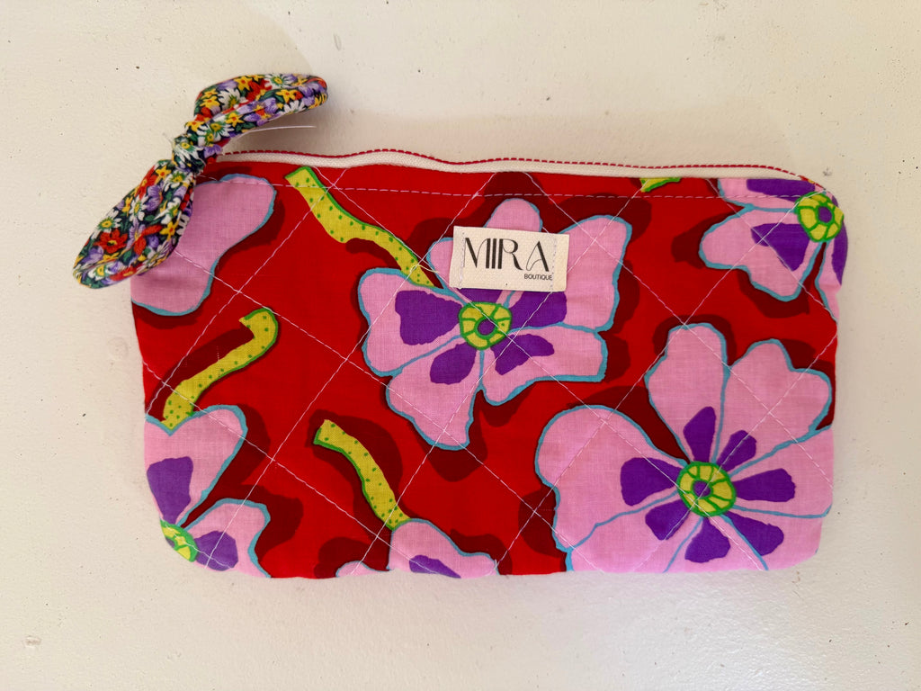 Small zipper pouch